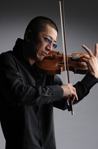 石田泰尚